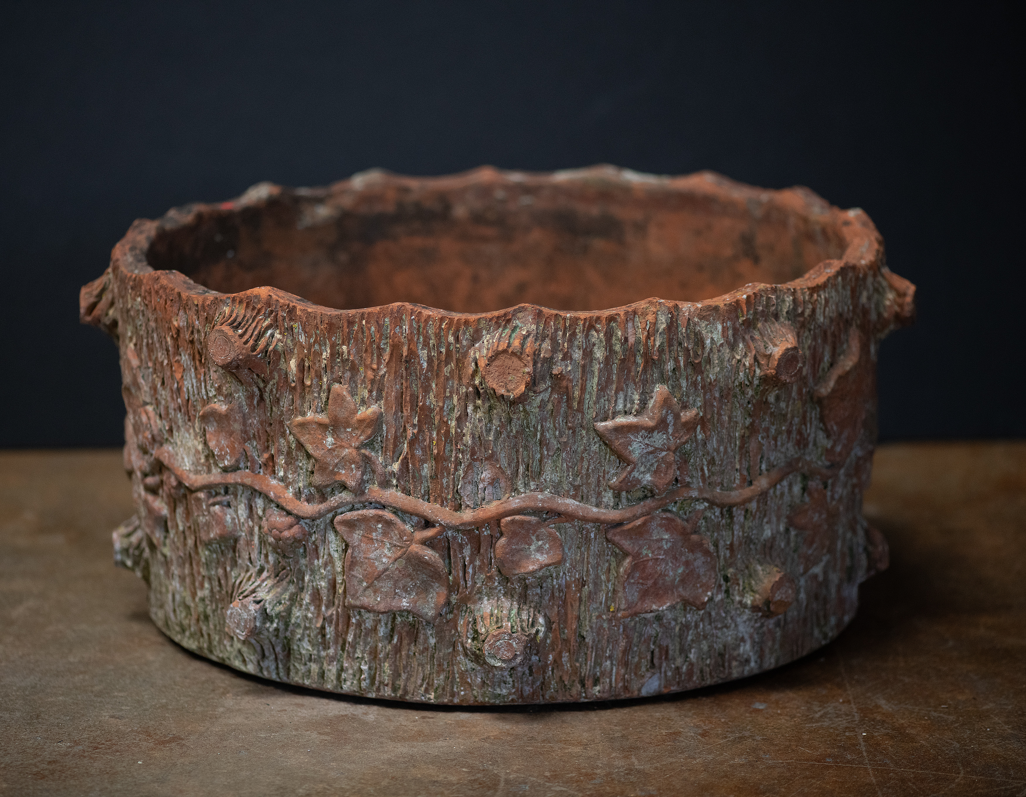 gg631_faux_bois_terra_cotta_planter_003