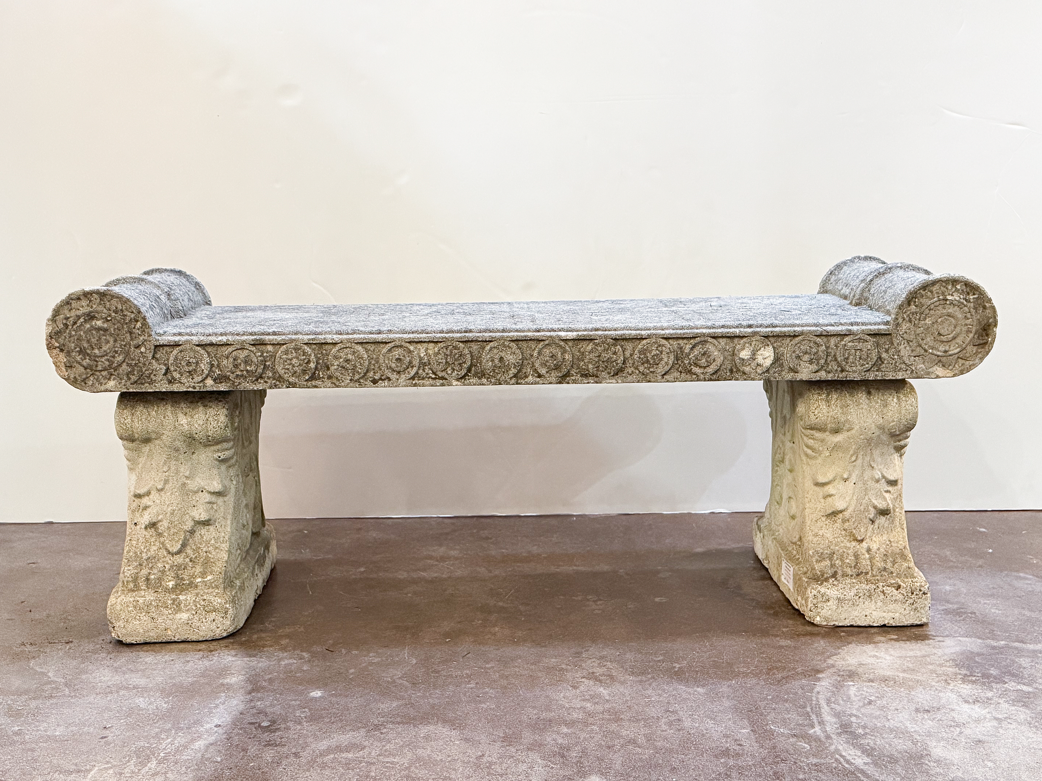gg661_large_english_stone_bench_004