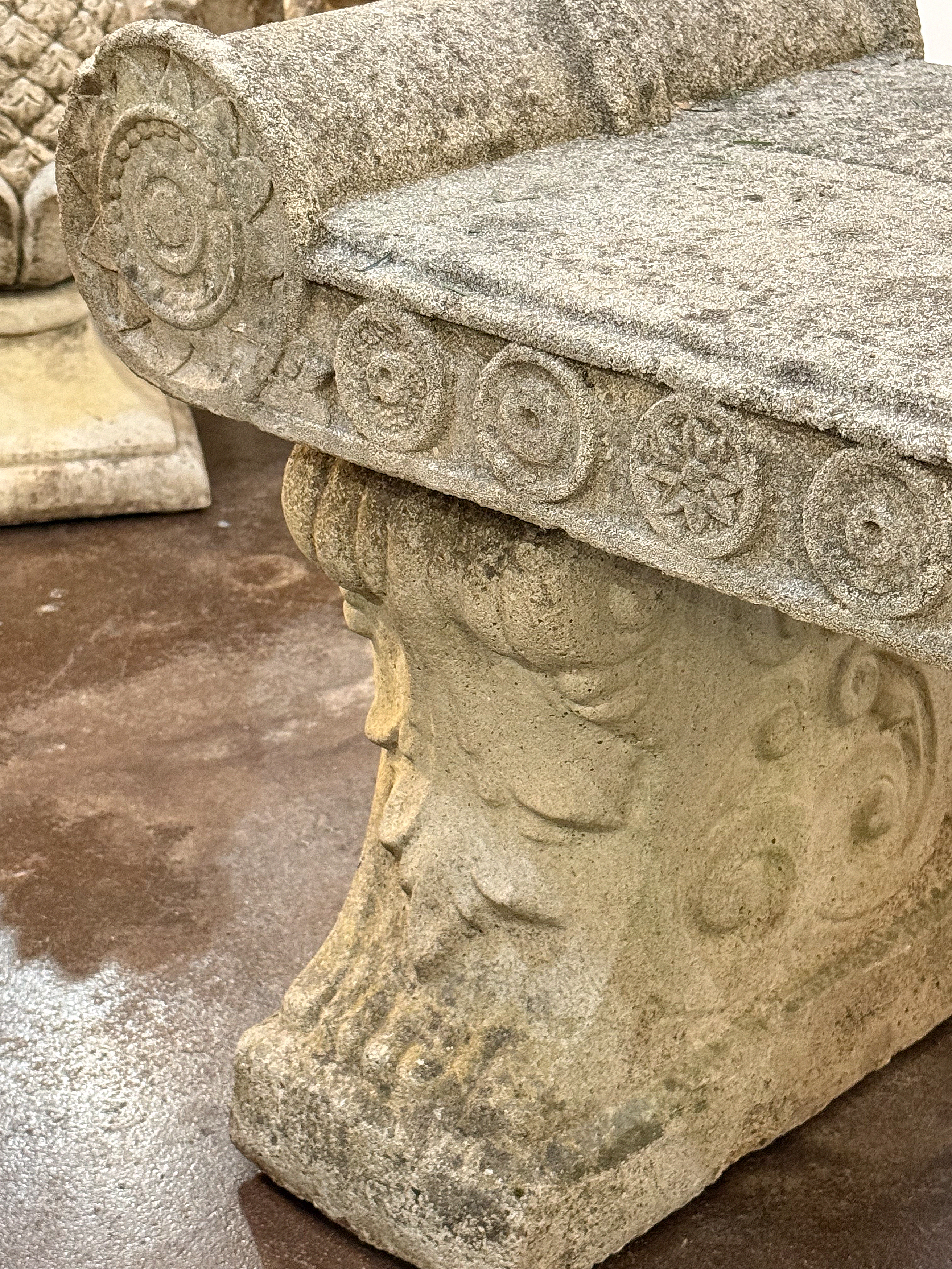 gg661_large_english_stone_bench_013