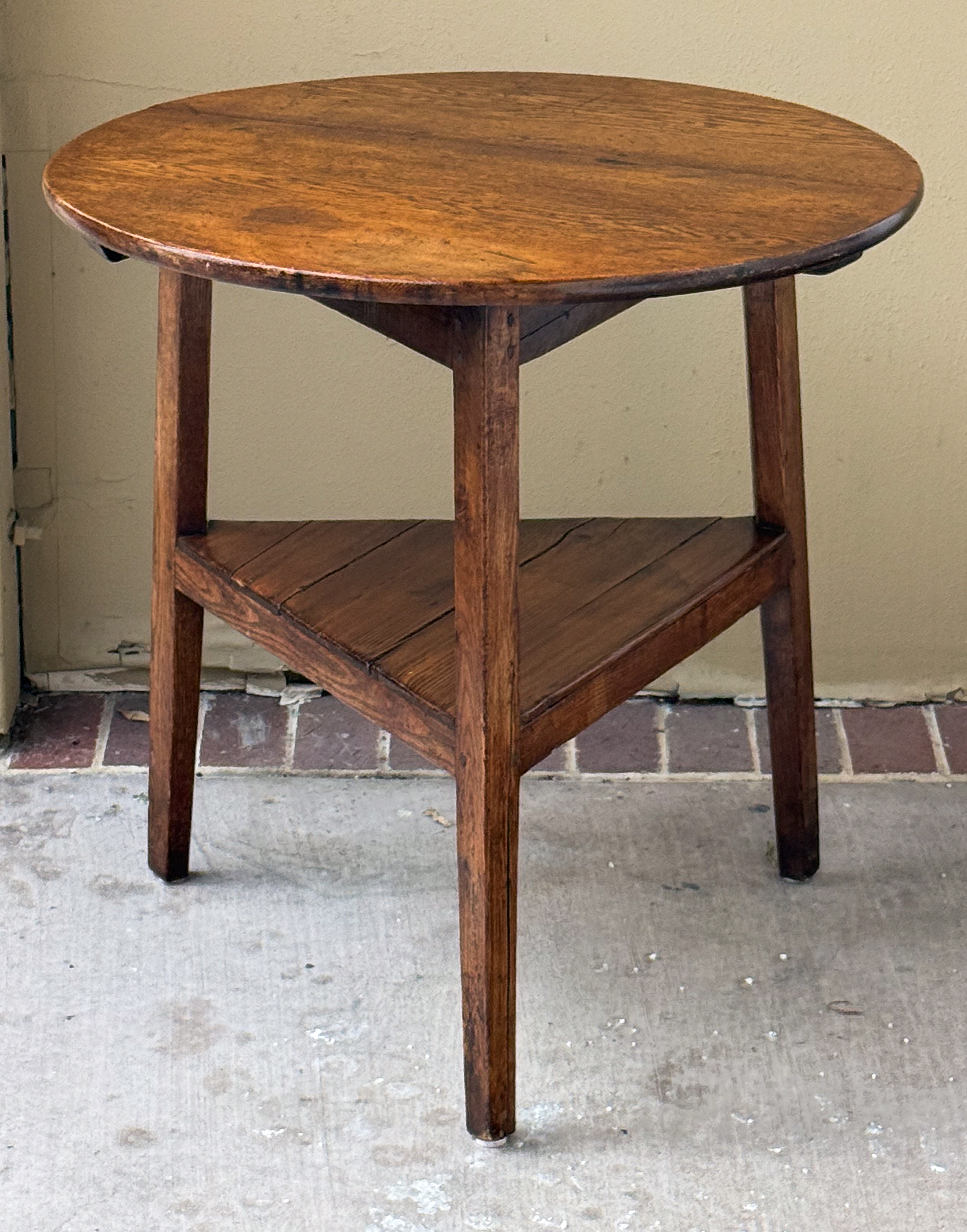 gg665_english_large_cricket_table_002