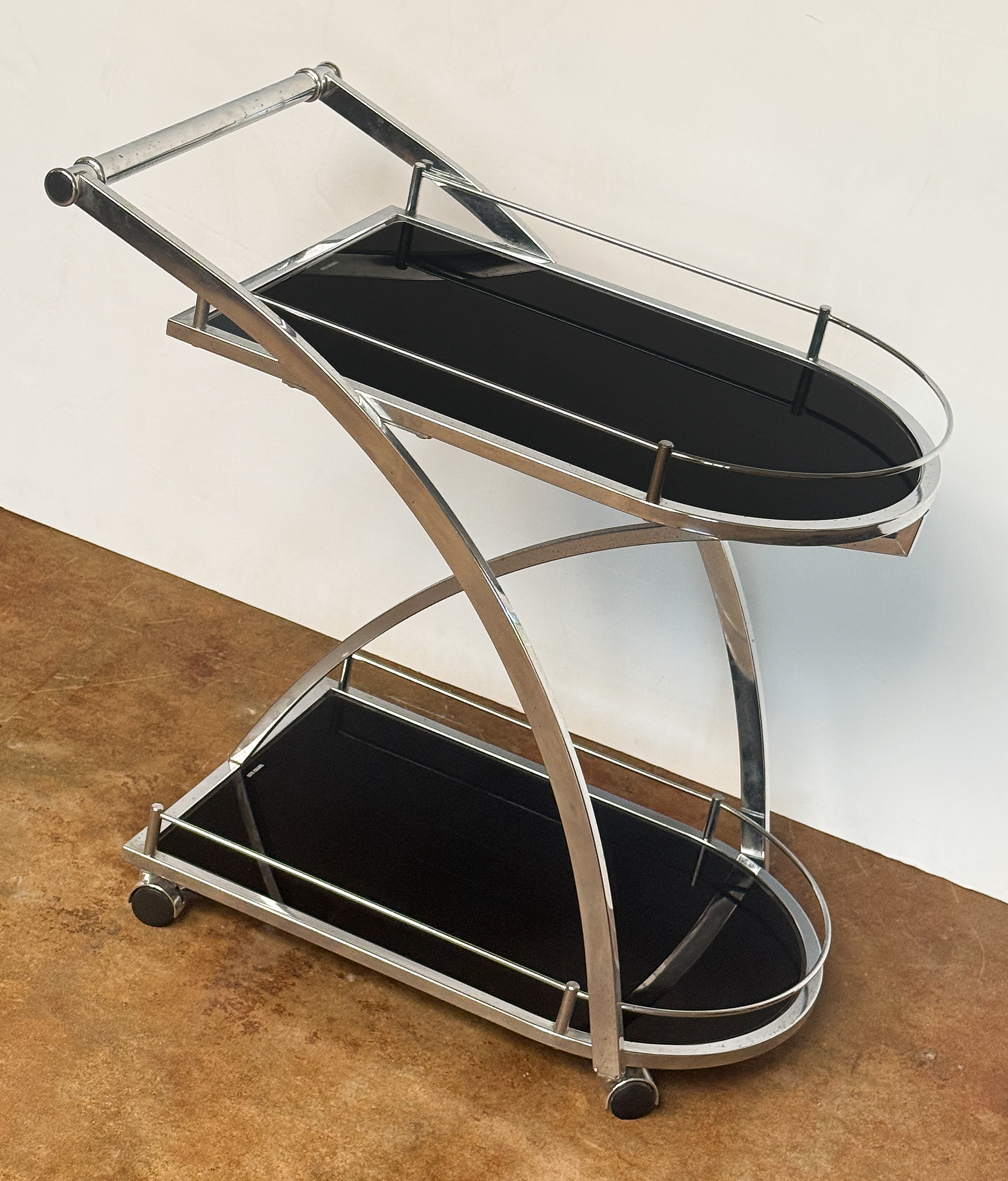 gg680_drinks_trolley_011