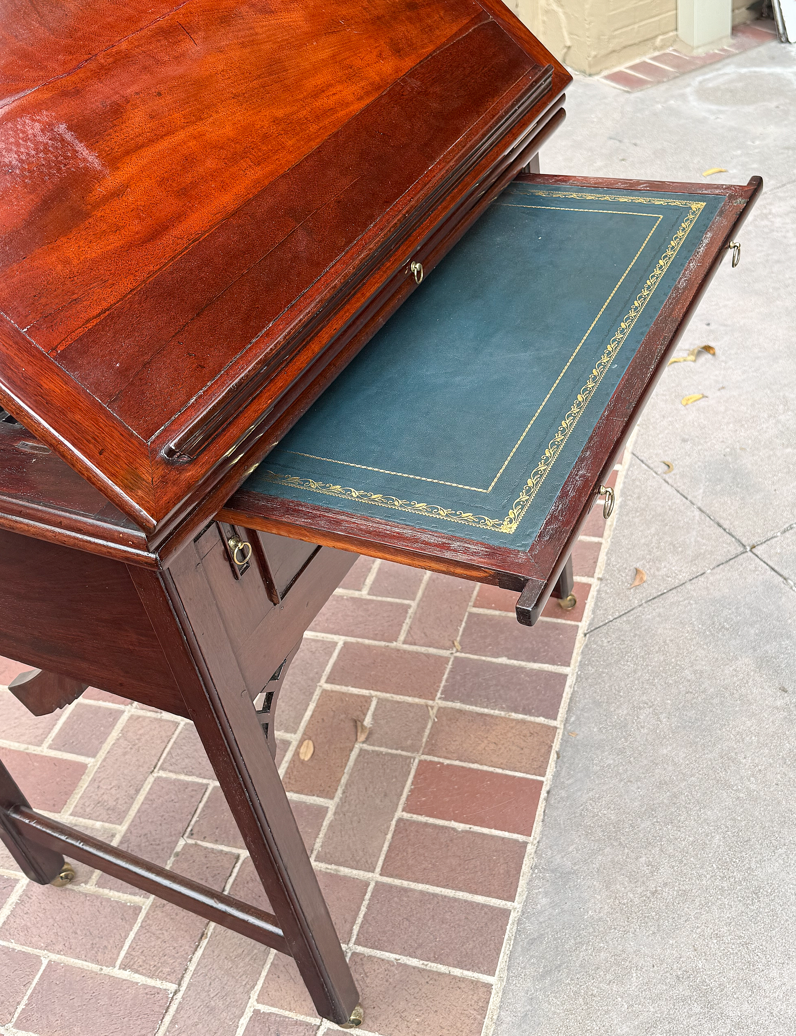 gg712_standing_architects_desk_004