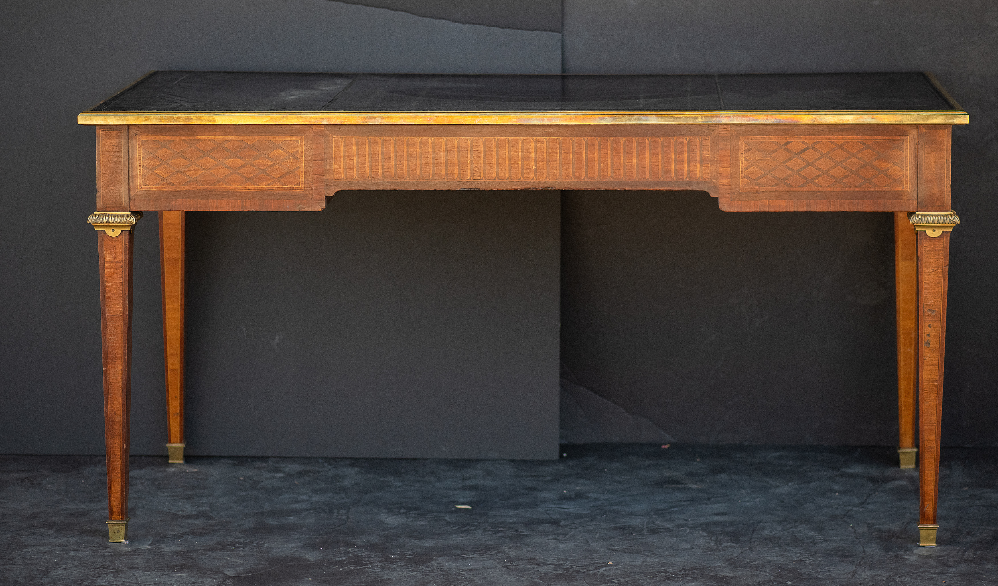 gg714_french_writing_table_with_black_leather_top_011