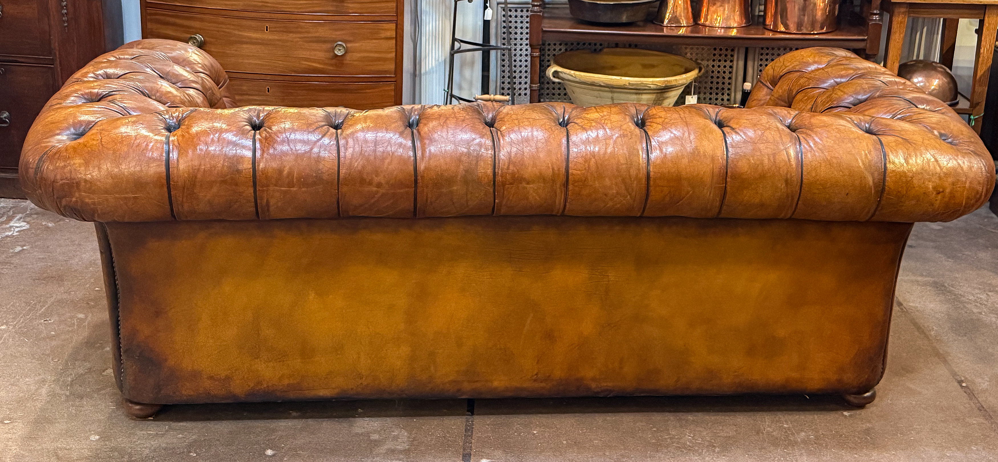 gg722_english_chesterfield_sofa_011