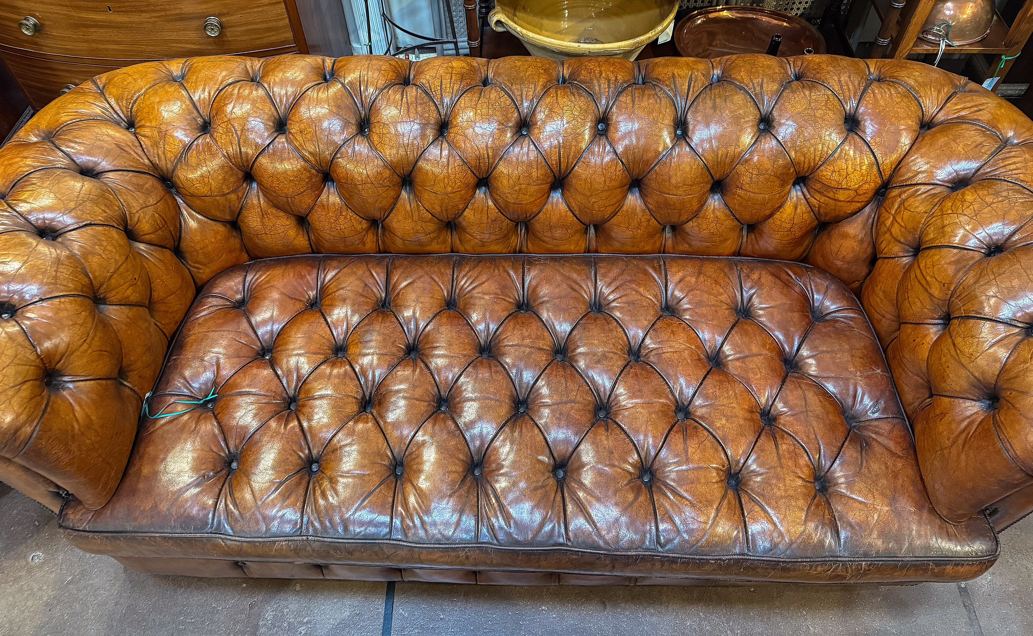 gg722_english_chesterfield_sofa_014