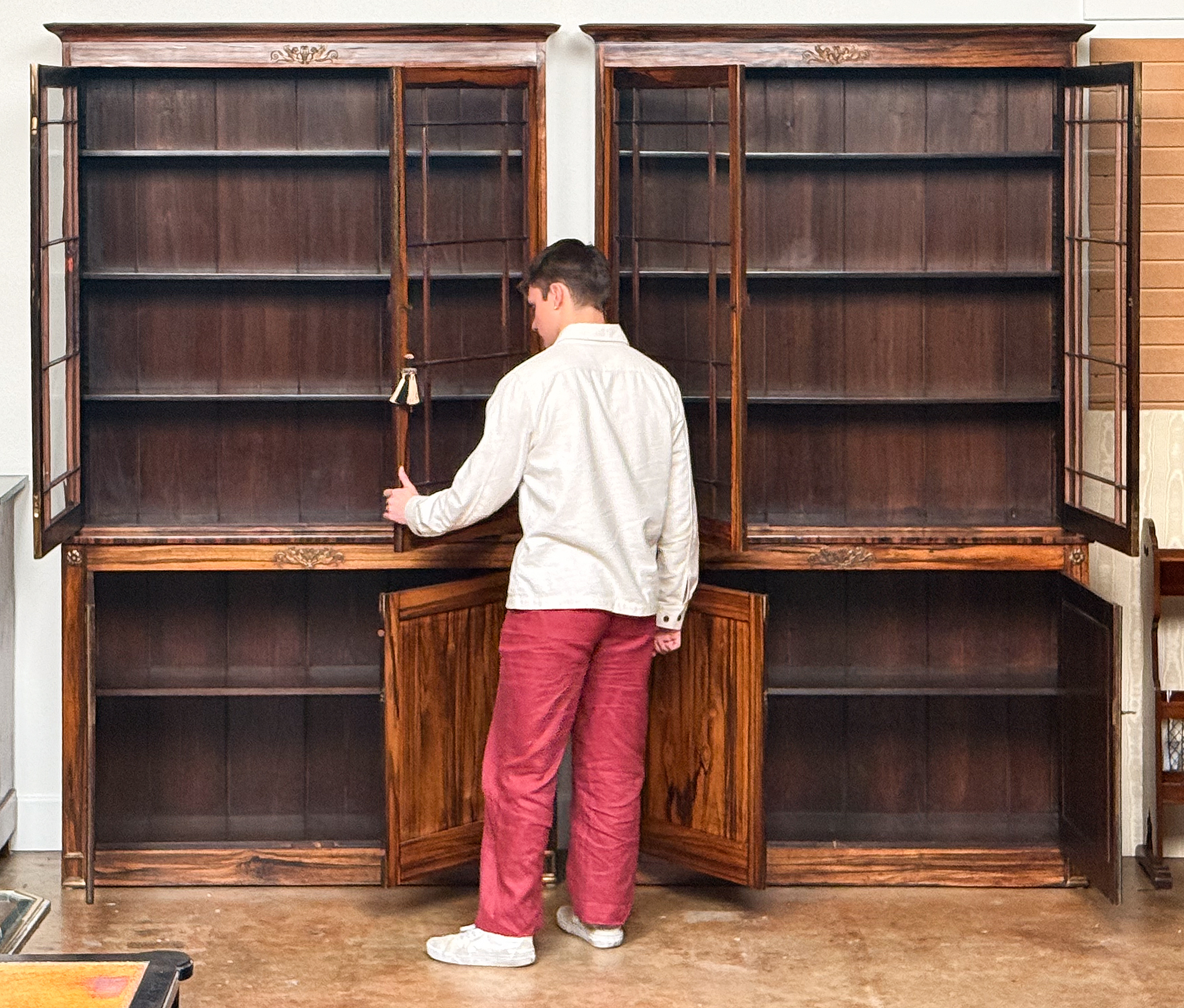 gg908_two-tier_rosewood_english_bookcases_002