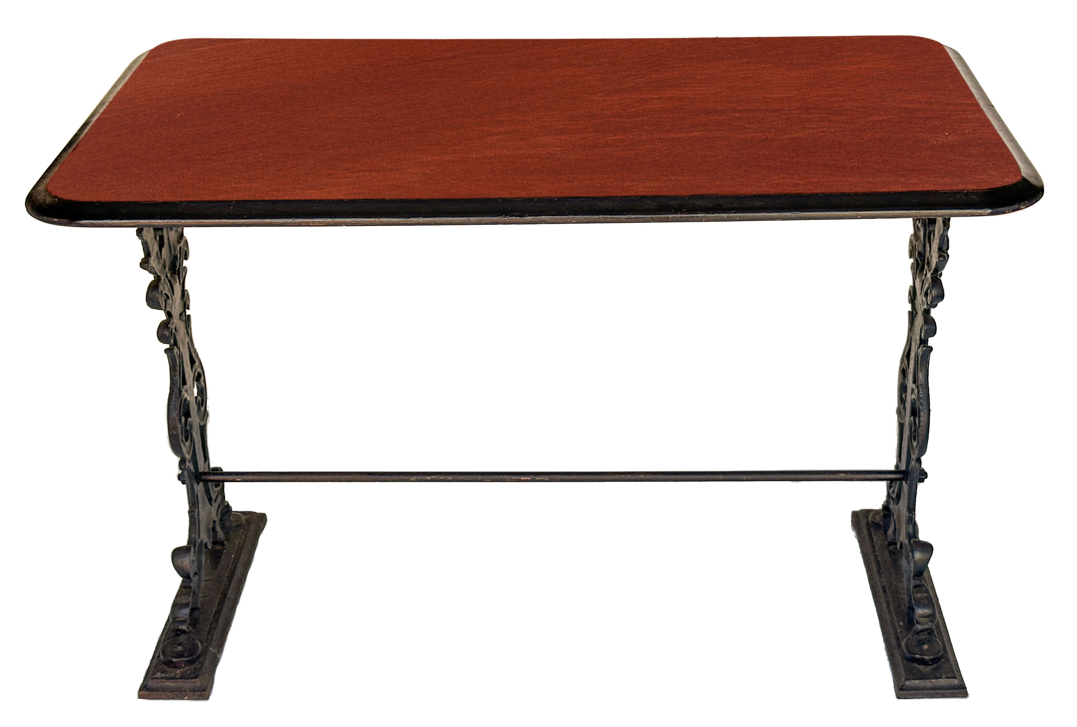 img_0017b_ee006_bar-pub_table