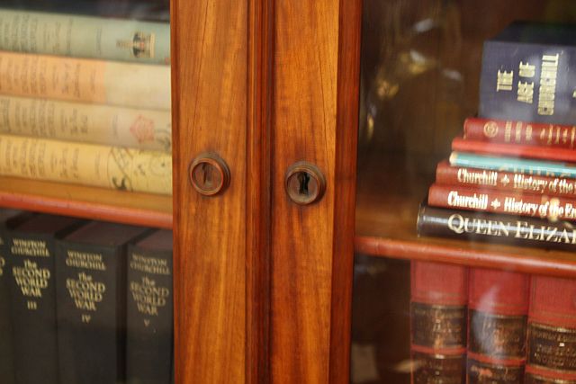 j0394_danish_bookcase_escutcheon