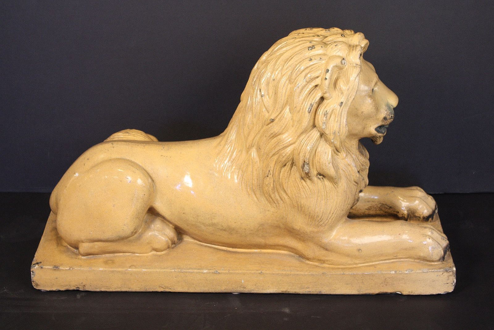 m1034_glazed_stoneware_recumbent_lion_1