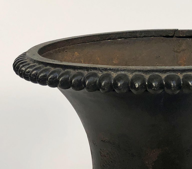 no_cast_iron_urn_115_g__master