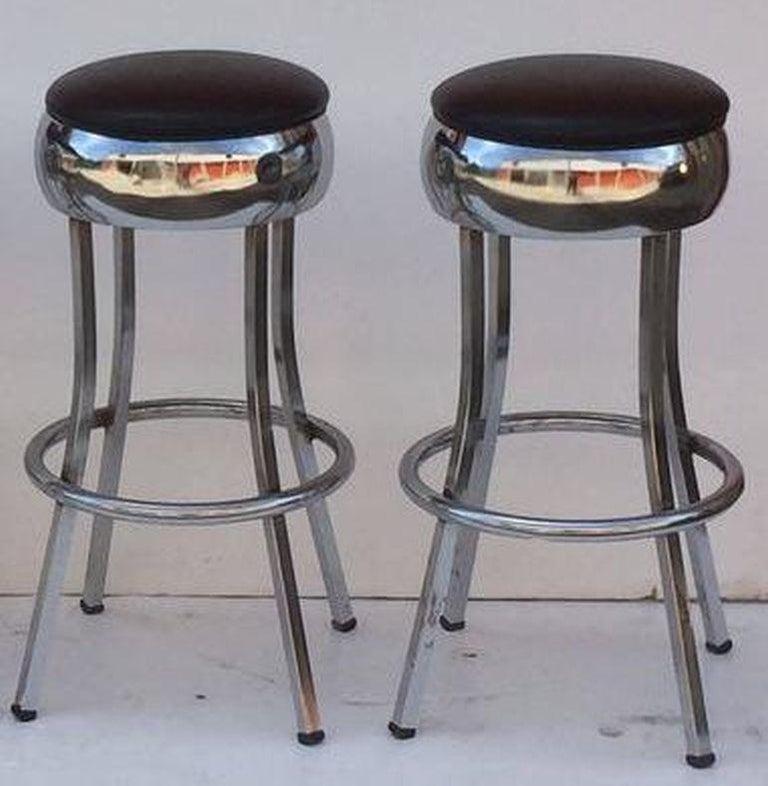 q0352_six_bar_stools_23_l_2_master
