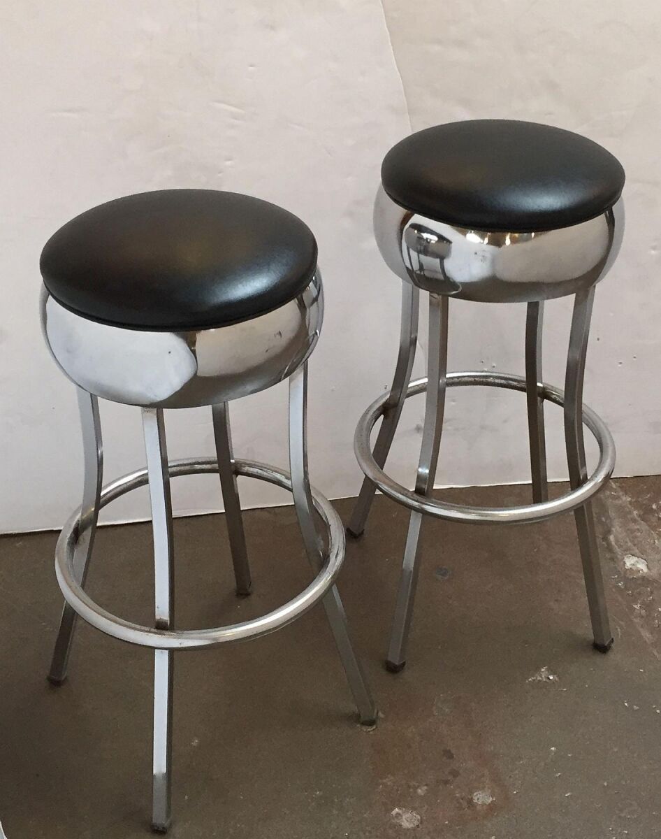 q0352_six_bar_stools_84