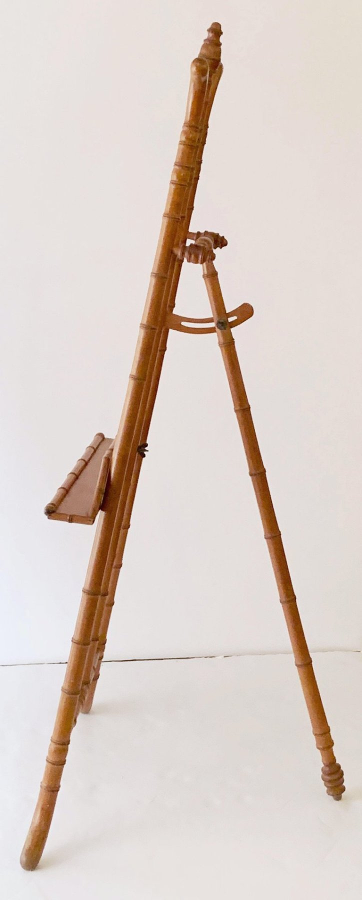 s0011_bamboo_easel_13__master