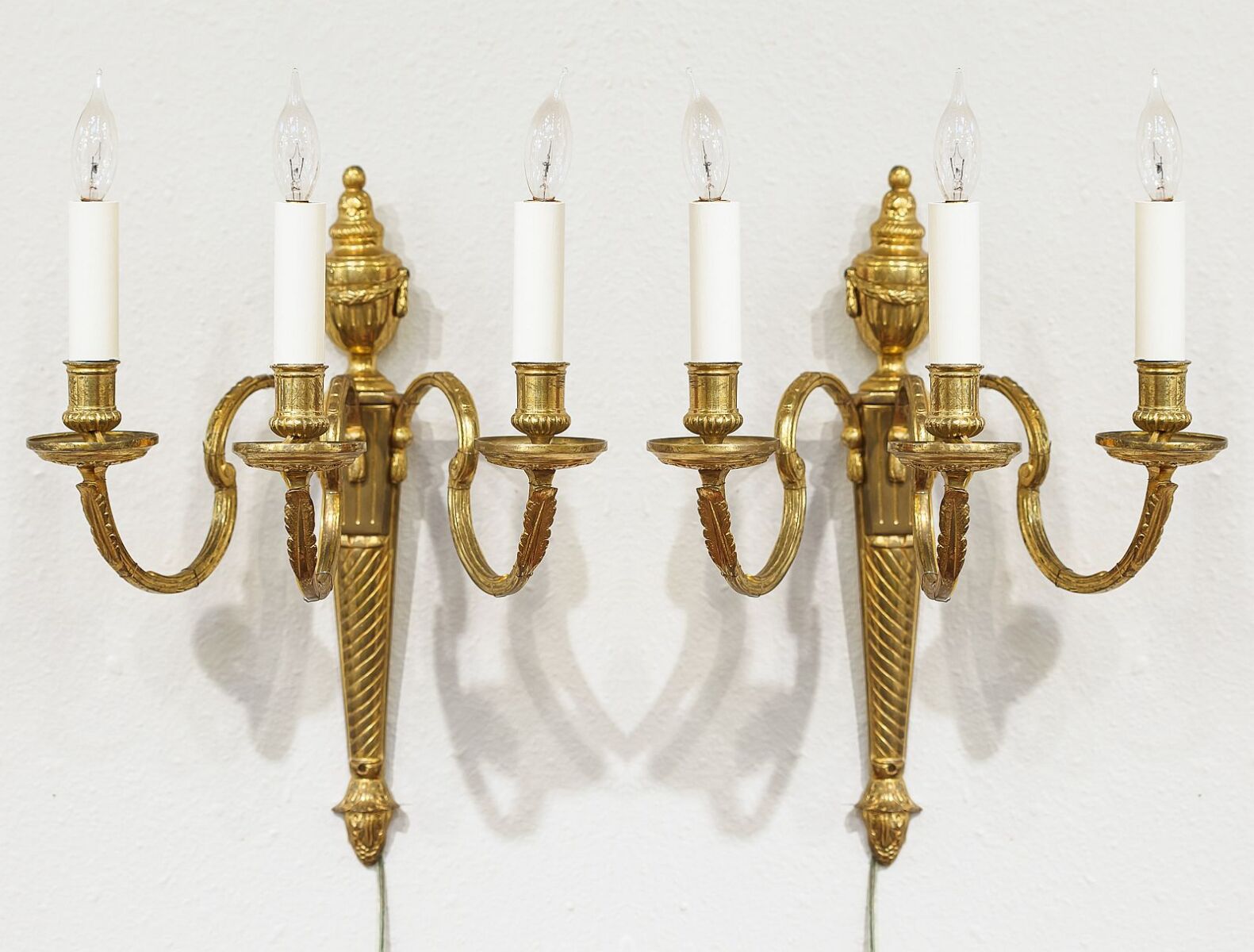 t0345_candelabra_2