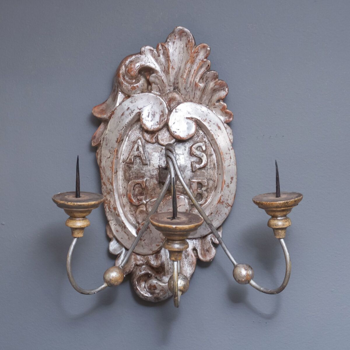 t3306_pair_of_sconces_1