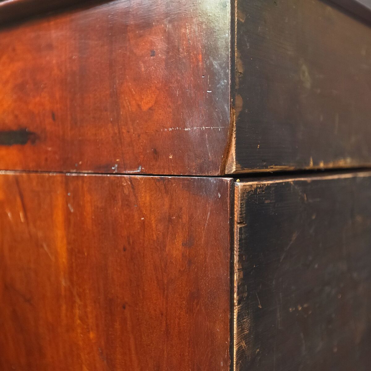 t3364_sideboard_detail