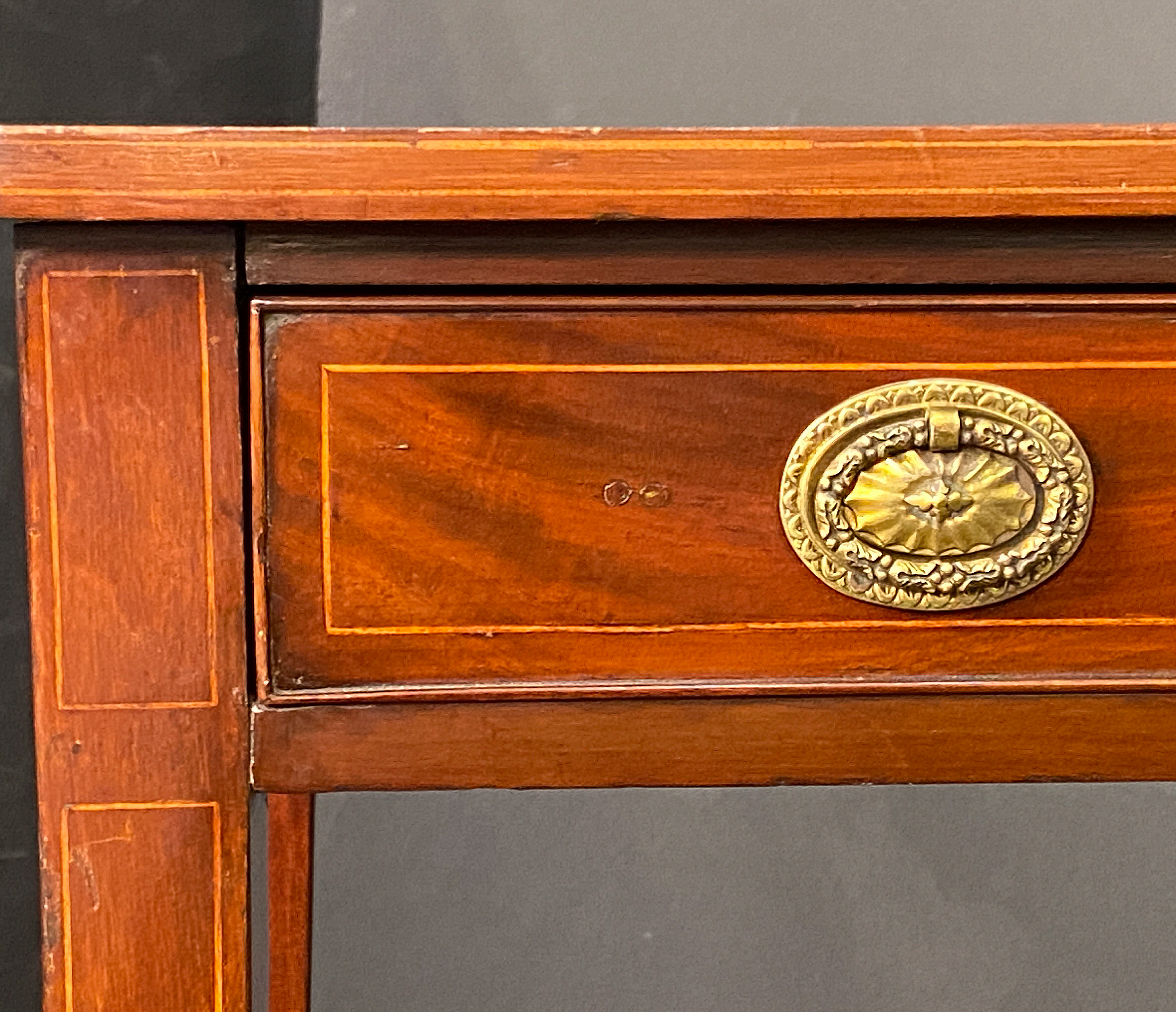 v2334_mahogany_side_table_17