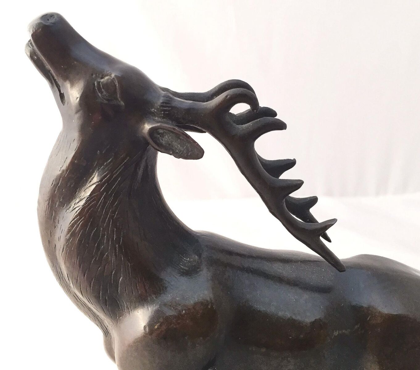 w0039_bronze_deer_67