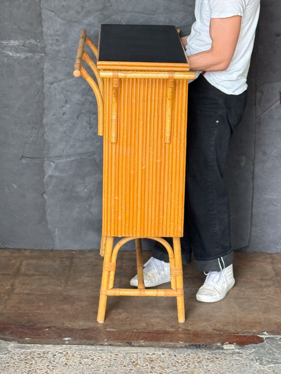 w1080_bamboo_bar_with_leather_top_004