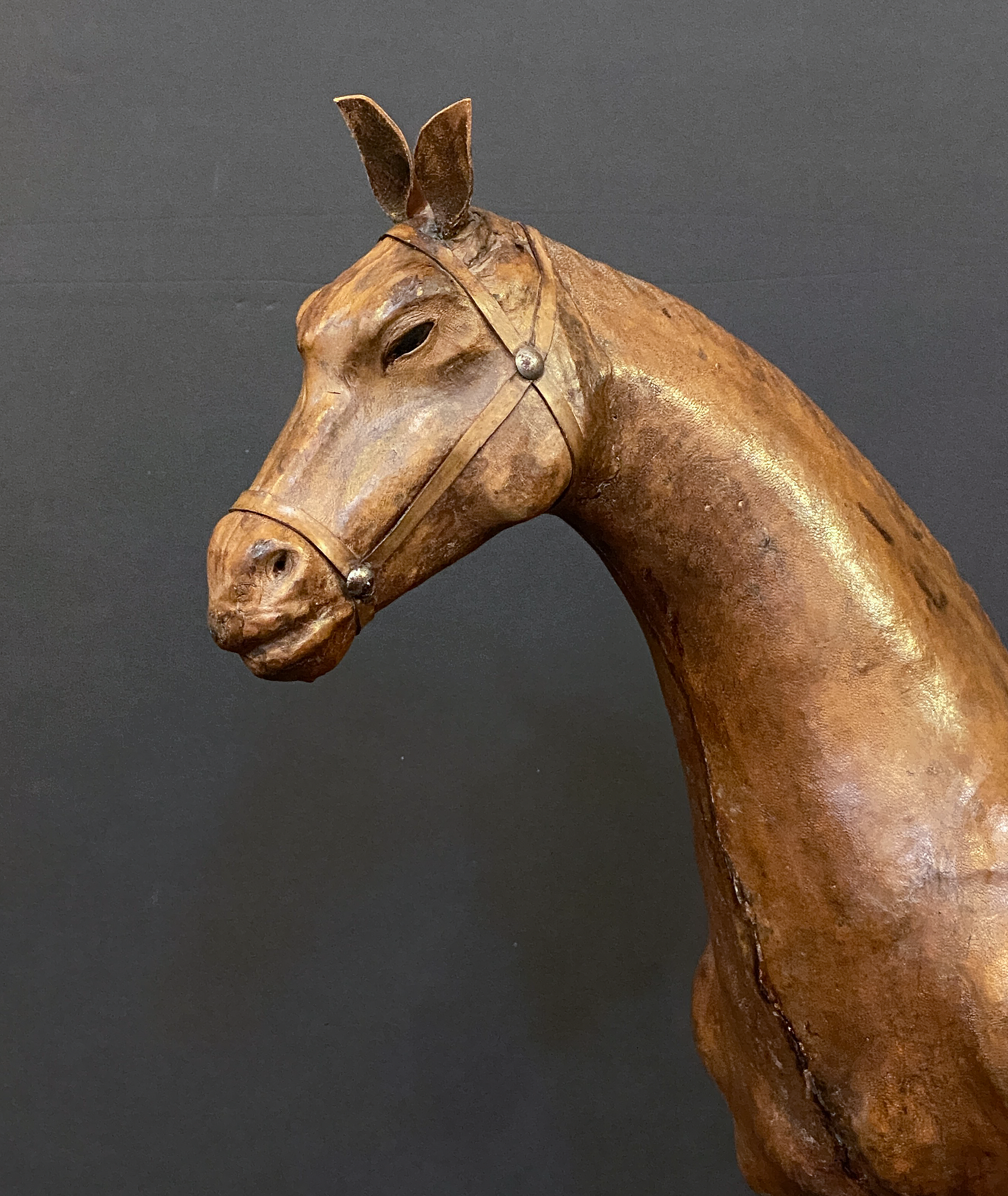 x0117_french_leather_covered_horse_model_24