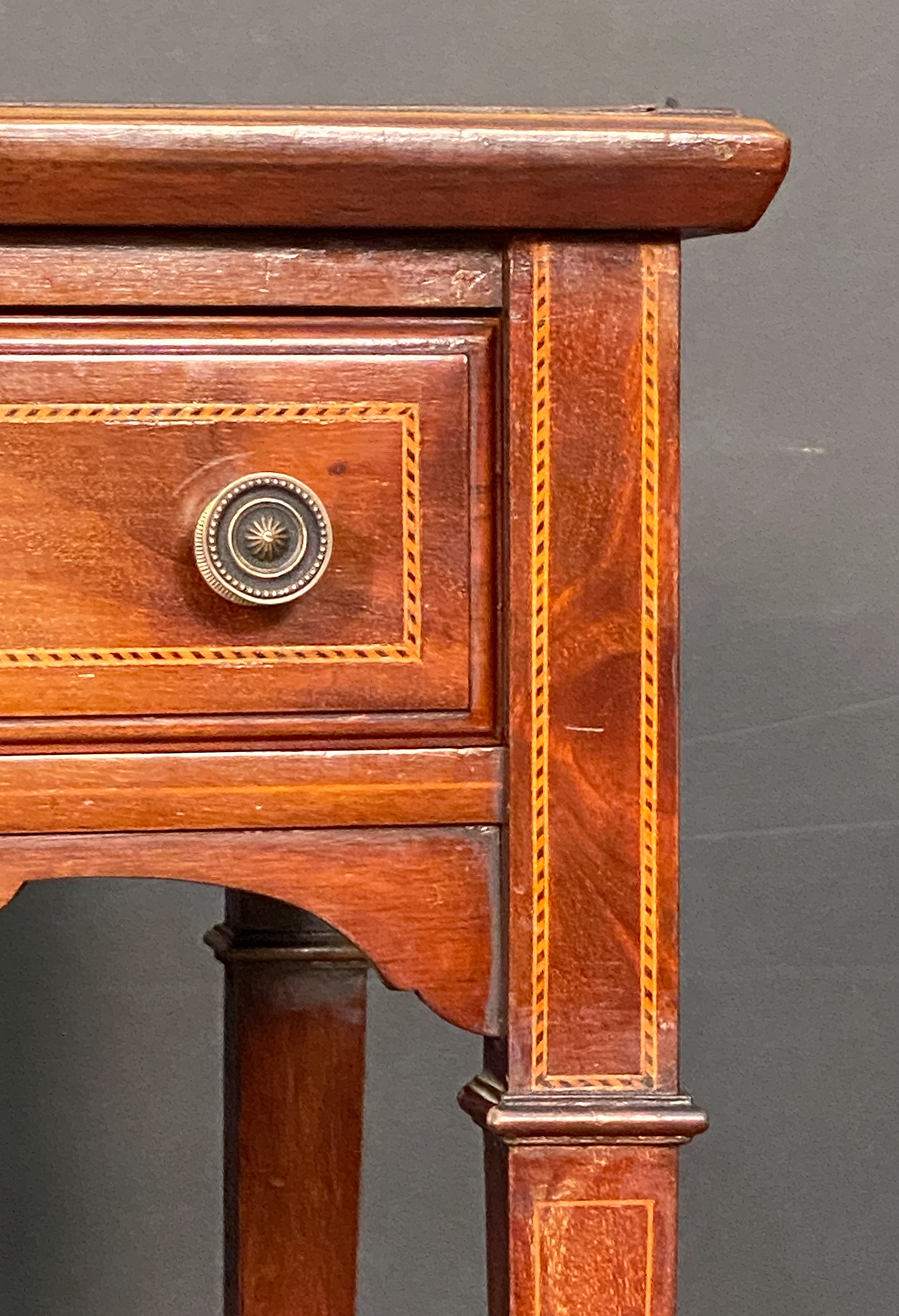 x1184_leather_top_mahogany_desk_64