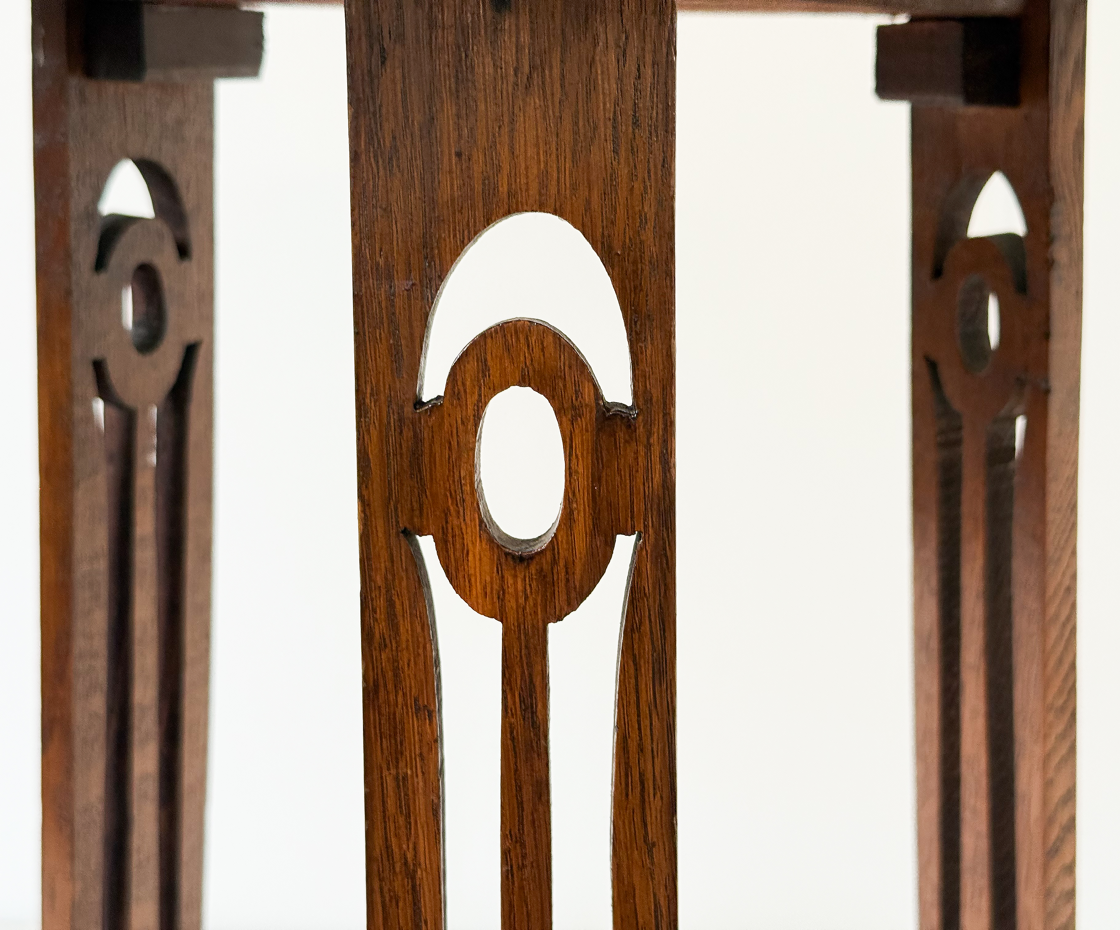 z2048_arts_crafts_table_edited_9