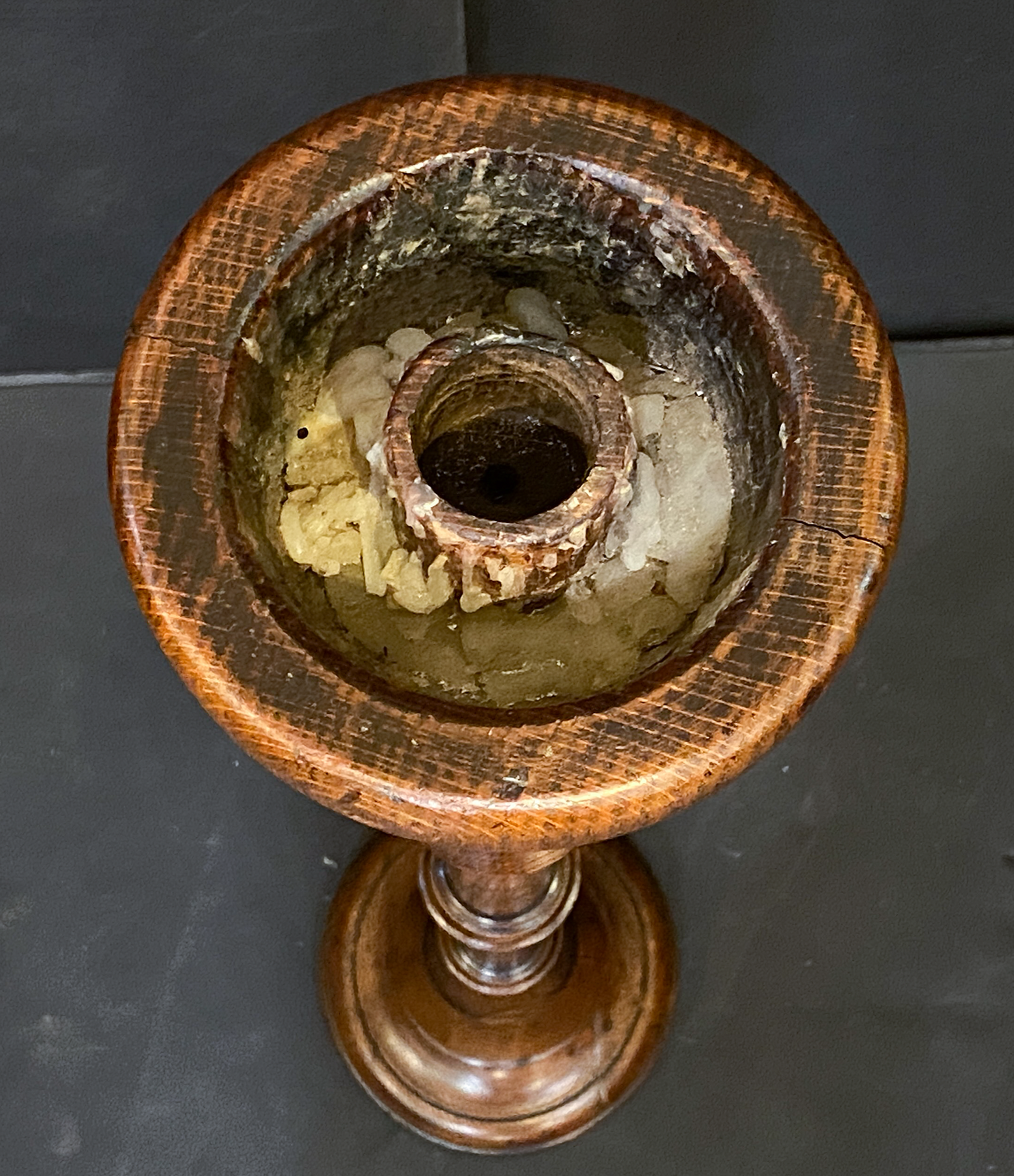 z2337_oak_candle_stick_46